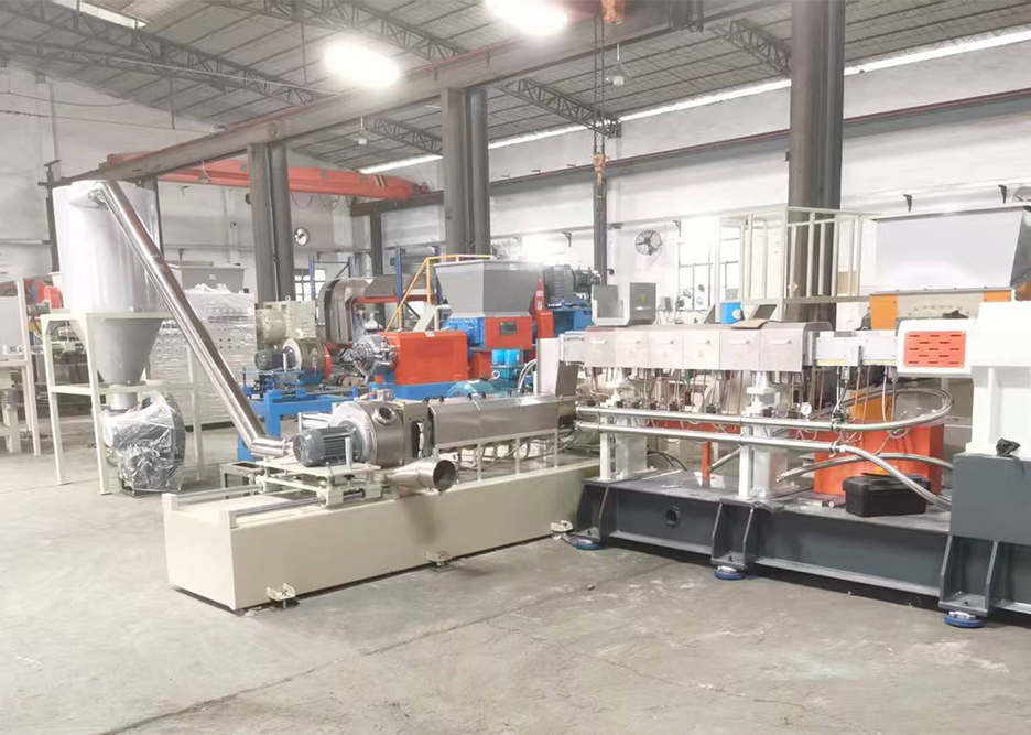 线缆料造粒机主机实拍