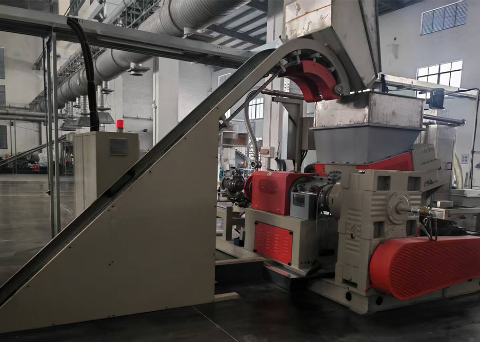 橡胶专用造粒机主机设备实拍